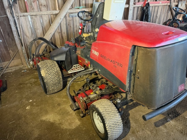 1405519-7 Riding Mower - Toro Reelmaster 5610