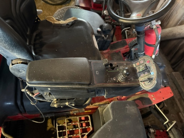 1405519-16 Riding Mower - Toro Reelmaster 5610