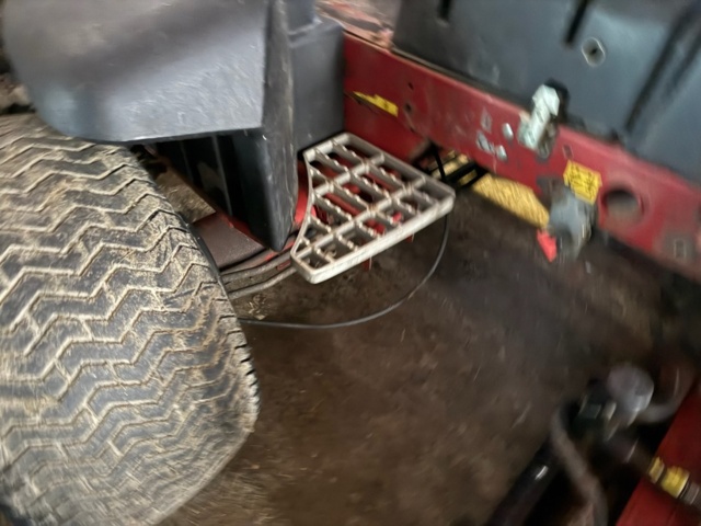 1405519-20 Riding Mower - Toro Reelmaster 5610