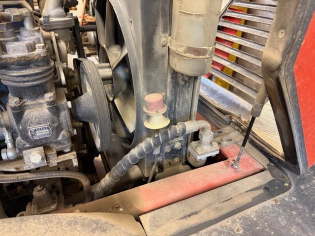 1405524-25 Hjullastare - Everun ER16