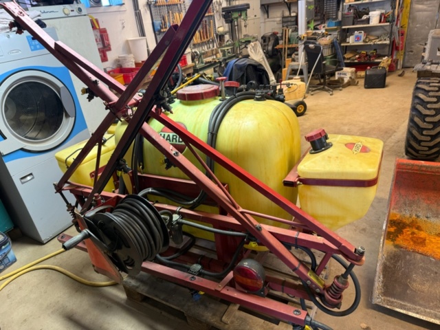 1405536-7 Jordbruksspruta - Hardi 1203-NK-400–BK/3