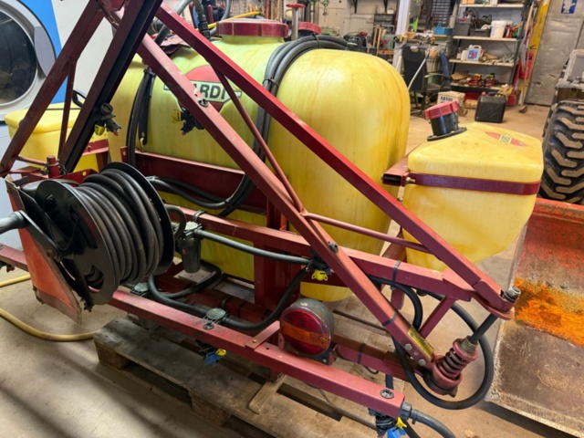 1405536-8 Jordbruksspruta - Hardi 1203-NK-400–BK/3