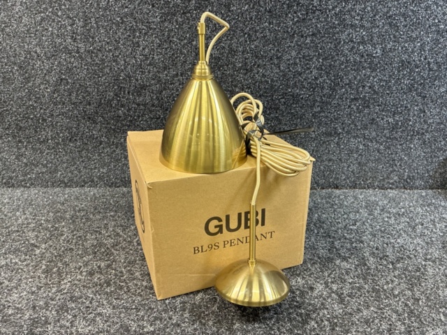 Pendellampa BL9S, Gubi