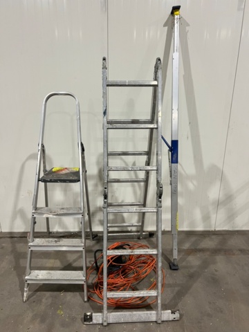 1483715-2 2 st stegar + stämp