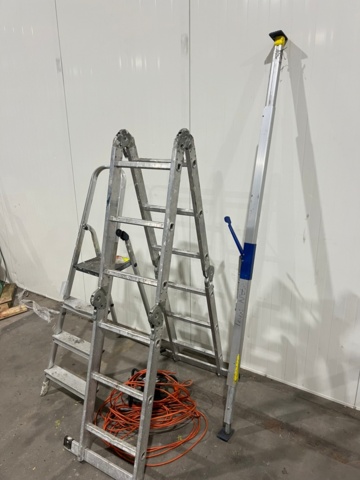 1483715-5 2 st stegar + stämp