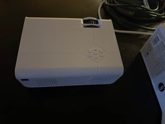 1405508-1 Projektor och projektorduk