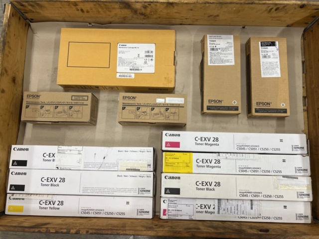 1483820-1 Assortment of four-tone plates