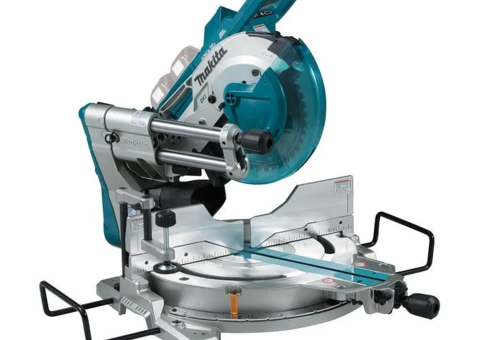 Bild som representerar auktionen - Verktyg och utrustning från makita