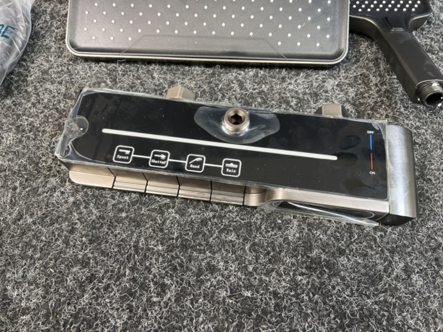 1485935-7 Shower set Luxury Aluminum