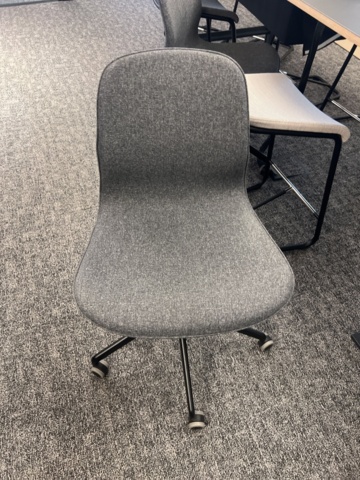 1469558-11 Office furniture - Conference tables, chairs, screens, etc.