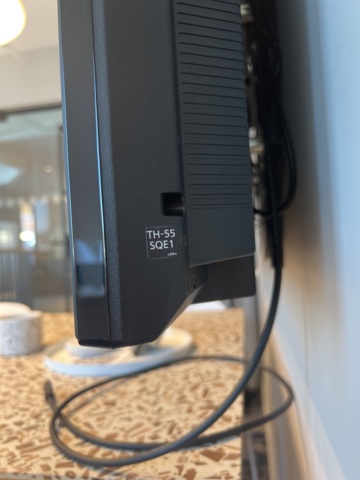 1469554-15 Kontorsinredning - Stolar, bord, lampa, whiteboard, m.m.