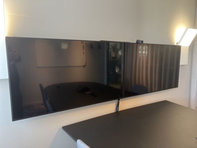 1469563-1 Konferensanläggning - Panasonic, Crestron