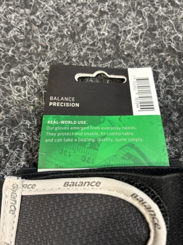 1485996-5 24 pcs Balance work gloves, size 9