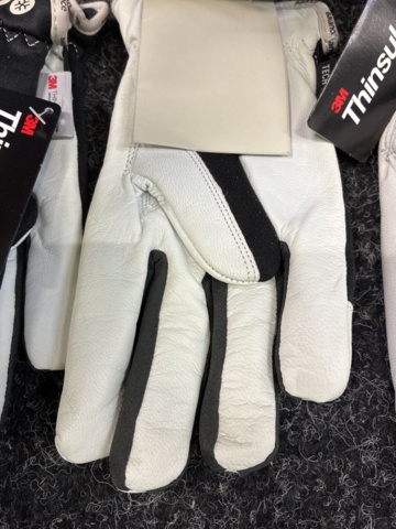 1485998-9 18 pcs Work gloves, size 8