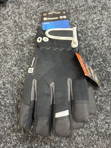 1485999-12 29 pcs Work gloves Balance, size 8