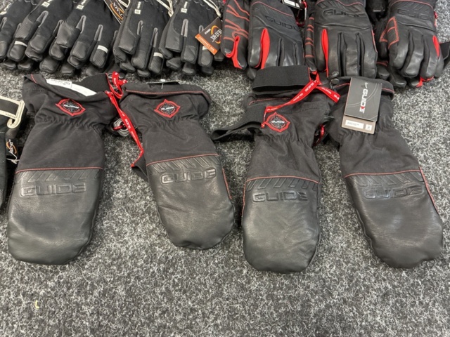 1486002-2 11 pcs Guide & Balance work gloves, size 7 & 8