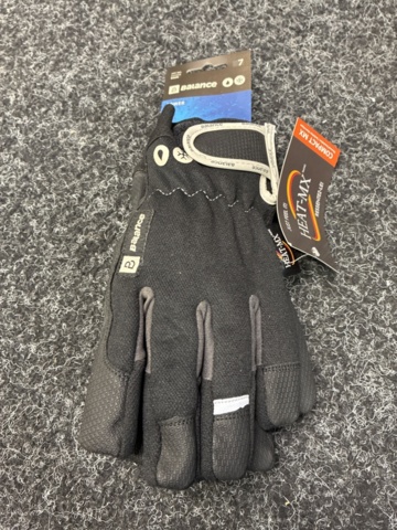 1486002-15 11 pcs Guide & Balance work gloves, size 7 & 8