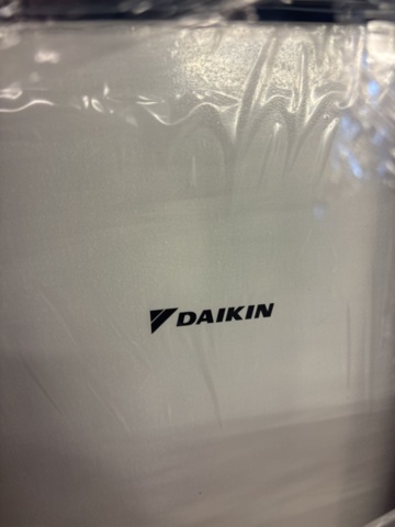 1443799-6 Daikin ETVH12S18EJ9W luft-till-vatten-värmepump