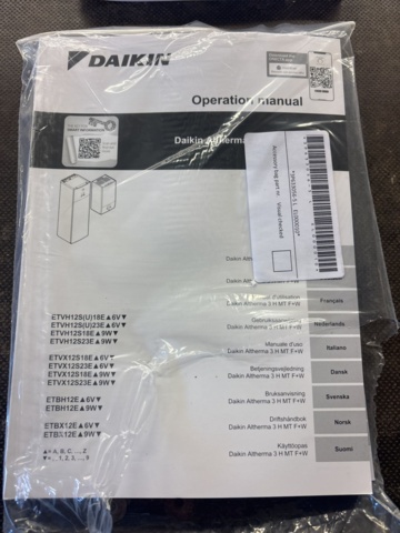 1443799-14 Daikin ETVH12S18EJ9W luft-till-vatten-värmepump