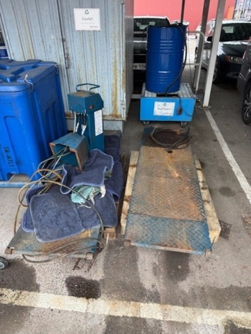 1411420-1 Scissor lift with accessories – Nussbaum Jumbo NT – 2010