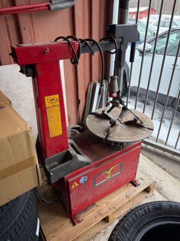 1411421-4 Tire machine – Mondolfo Ferro Aquila AS 933