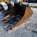 1472757-62 Grävmaskin Liugong 922 E -2013 + 1st tjälkrok 3st skopor
