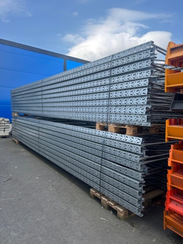 1486130-4 50 sektioner pallställ och 270 balkar