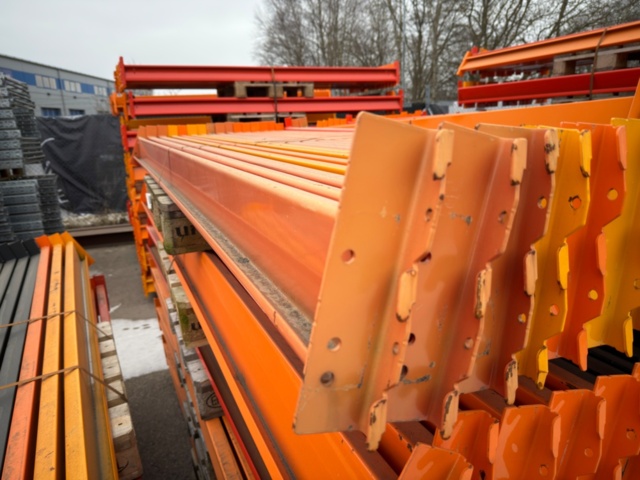 1486130-11 50 sektioner pallställ och 270 balkar