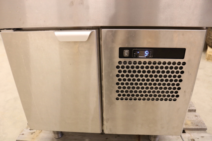 1416792-6 Display fridge/refrigerator Porkka SkyCold Konekasetti CS