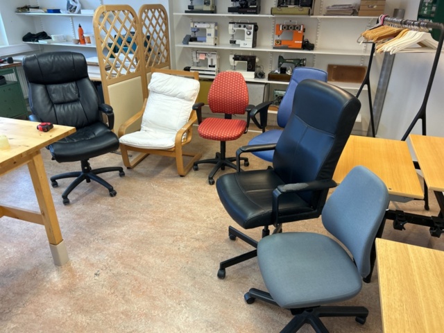 1457468-1 Office and lounge chairs 6 pcs