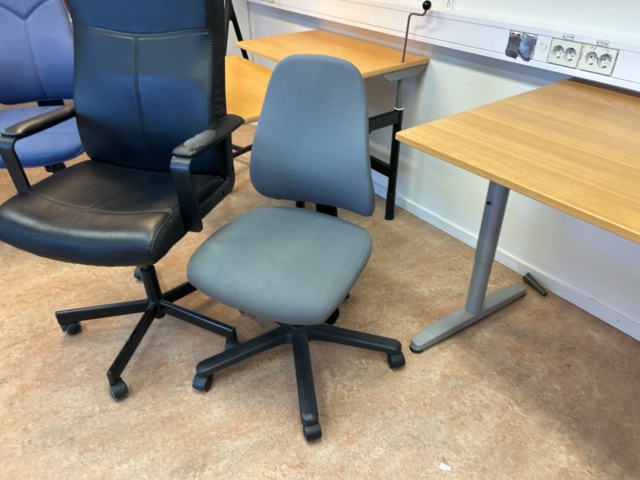 1457468-2 Office and lounge chairs 6 pcs