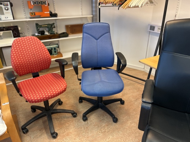 1457468-4 Office and lounge chairs 6 pcs