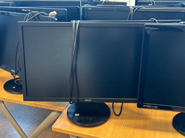 1457476-6 Computer monitors approx. 50 pcs - Acer, BenQ and HP