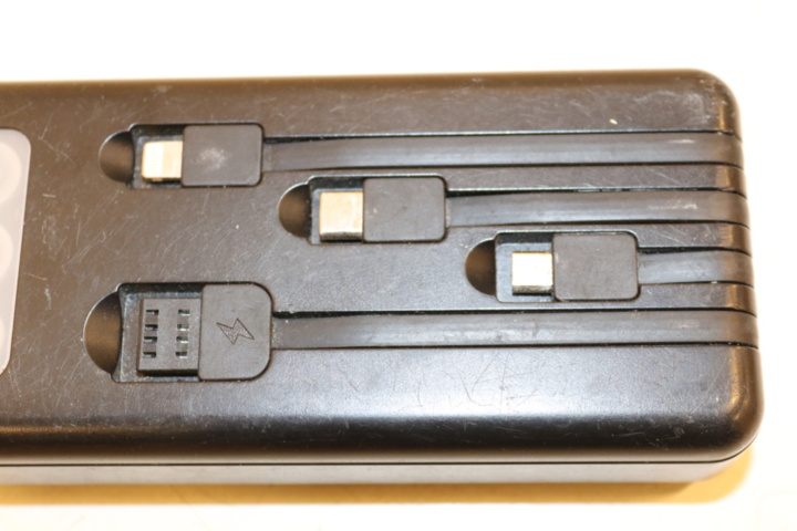 1416748-31 Wristwatch, power bank, sunglasses, etc.