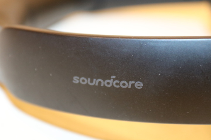 1416748-37 Wristwatch, power bank, sunglasses, etc.