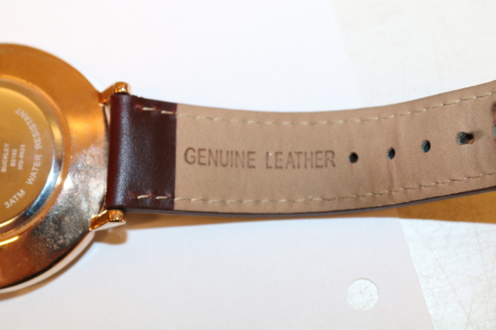 1416748-70 Wristwatch, power bank, sunglasses, etc.