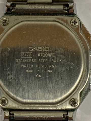 1416748-85 Wristwatch, power bank, sunglasses, etc.