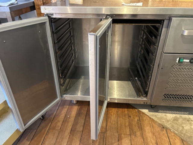 1368651-4 Refrigerated counter with top shelf and storage - Cold Table 1600 -2024