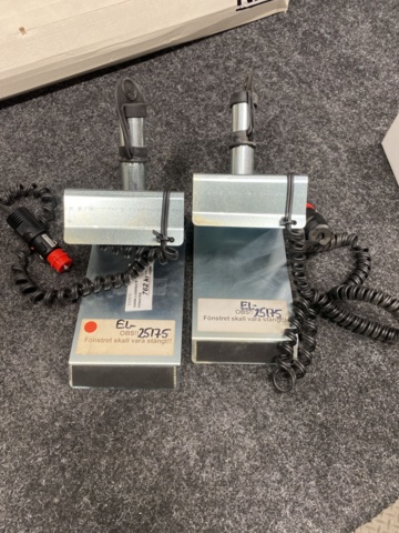 1486628-21 Assortment from construction & hardware stores