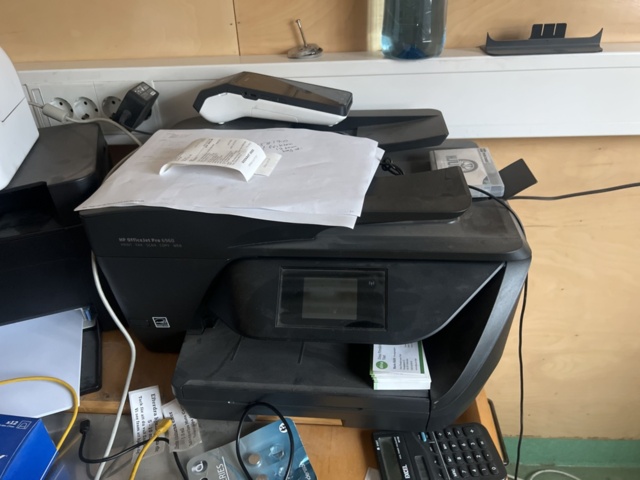 1469592-2 Office furniture with various printers - HP, Brother, Canon