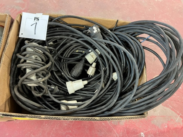 1486760-5 Work lighting and electrical cables