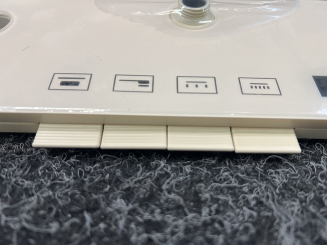 1485984-8 Ceiling shower with intelligent digital display, white/beige