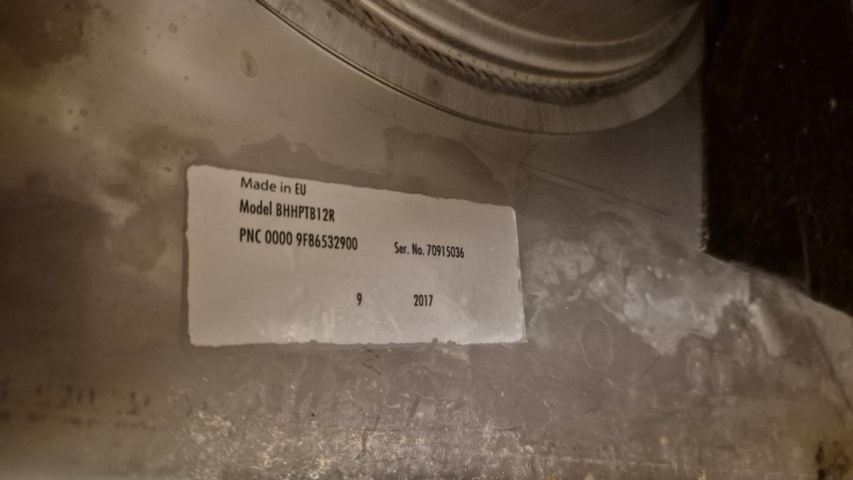 1486036-7 Stainless steel sink with mixer tap