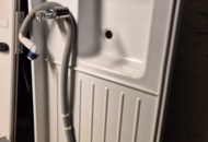 1486039 Height-adjustable changing table