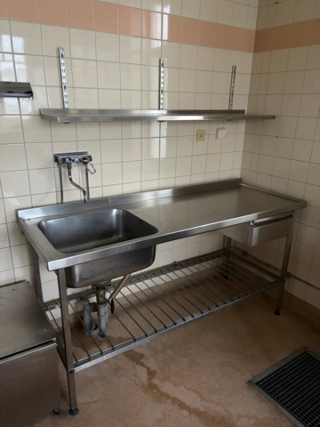 1486662-1 Stainless steel sink with bowl and shelf