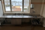1486664 Stainless steel bench with sink and base cabinet