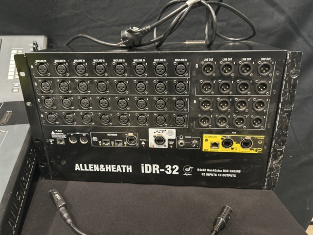 1486159-6 Digitalt mixersystem med case - Allen & Heath iLive-T80 med iDR-32 (Waves V2)