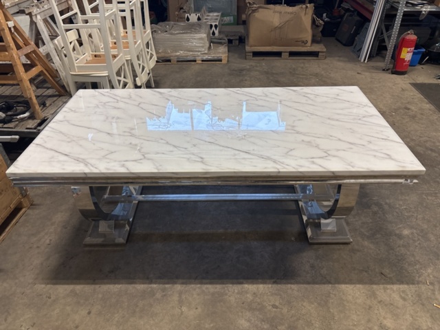 1404487-1 Marble table