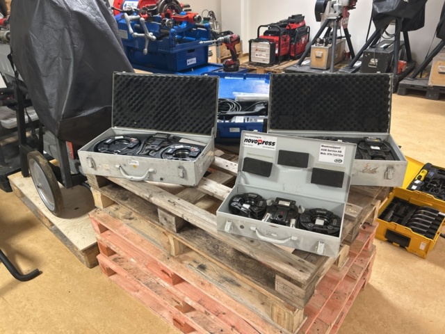 1470223-1 Press tool with accessories - Novopress ECO 301