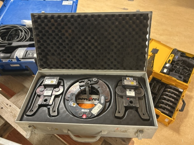 1470223-4 Press tool with accessories - Novopress ECO 301